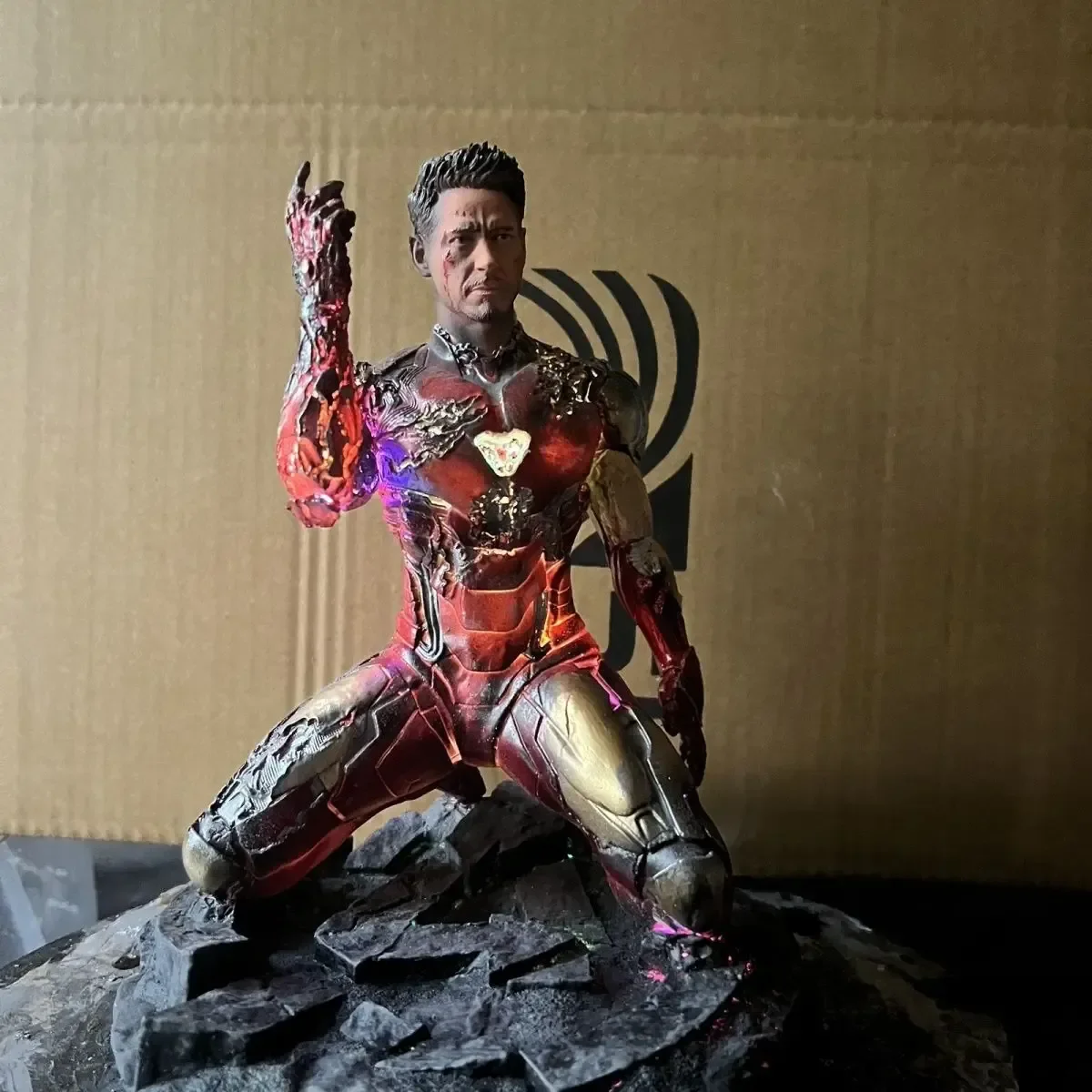 

The Avengers Endgame Anime Figure Iron Man Mk85 Snap Your Model Dolls Gk Kneeling Statue Collection Decoration Birthday Toys Gif