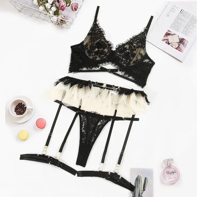 Lace Pleated Lingerie Four Piece Set 6