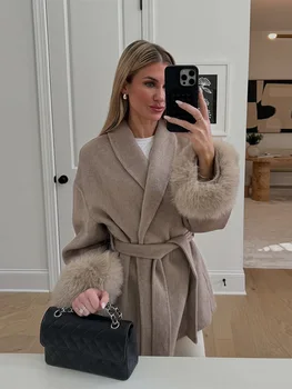 Vintage Faux Fur Coat with Belt – Timeless Elegance 2