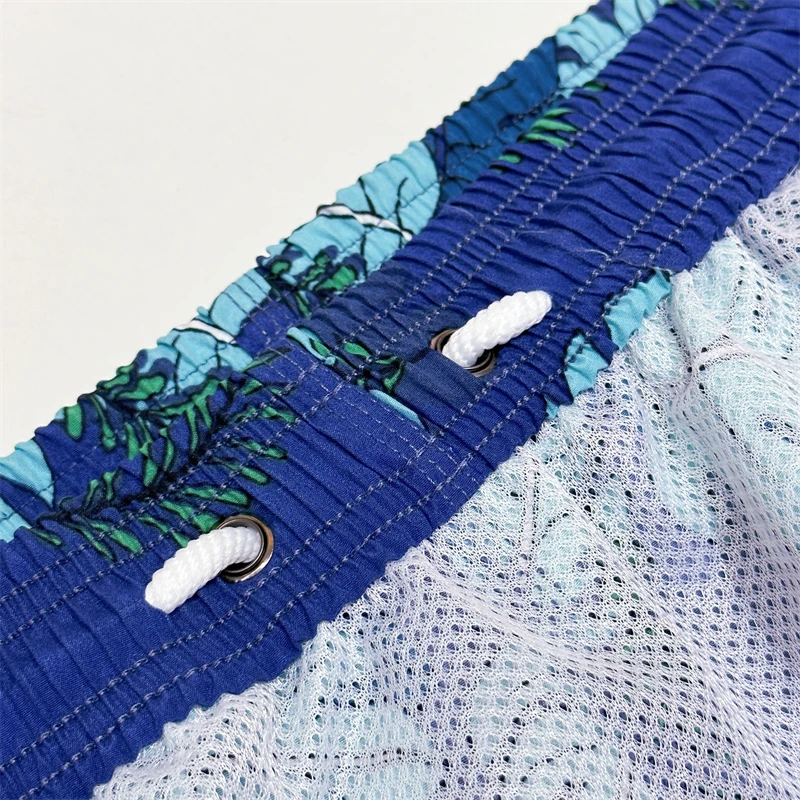 Stylish men Beach Pants handsome gentleman Running Shorts Beach Swimming Shorts With breathable mesh lining 5