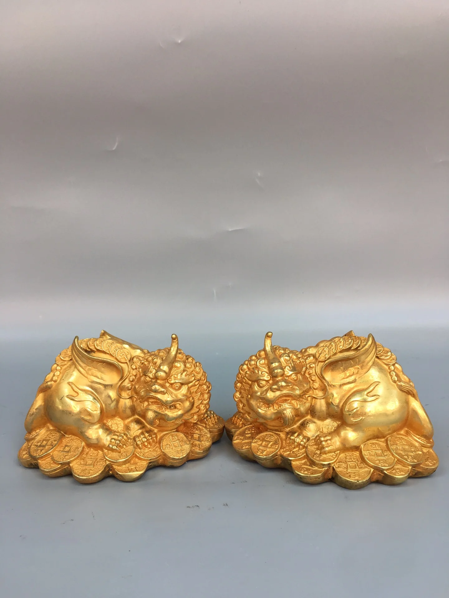 

6"Tibetan Temple Collection Old Bronze Gilded Brave Troops Unicorn Divine Beast Statue A pair Coin ingots Amass wealth Ornaments