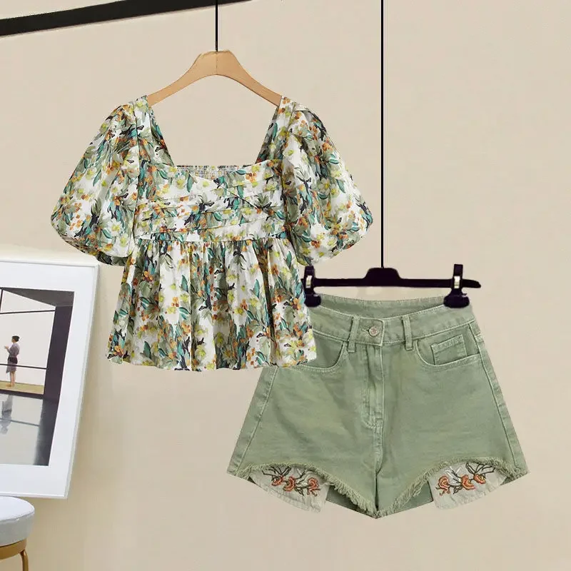 Floral top + Denim shorts two-piece set