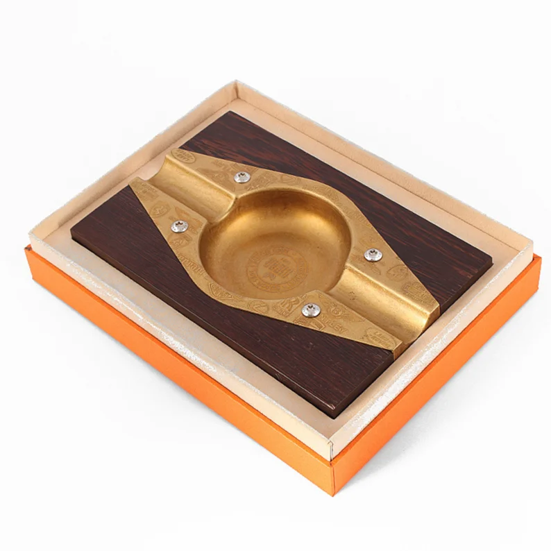 

Cigar ashtray Solid wood handmade ashtray Living room Creative retro office ashtray