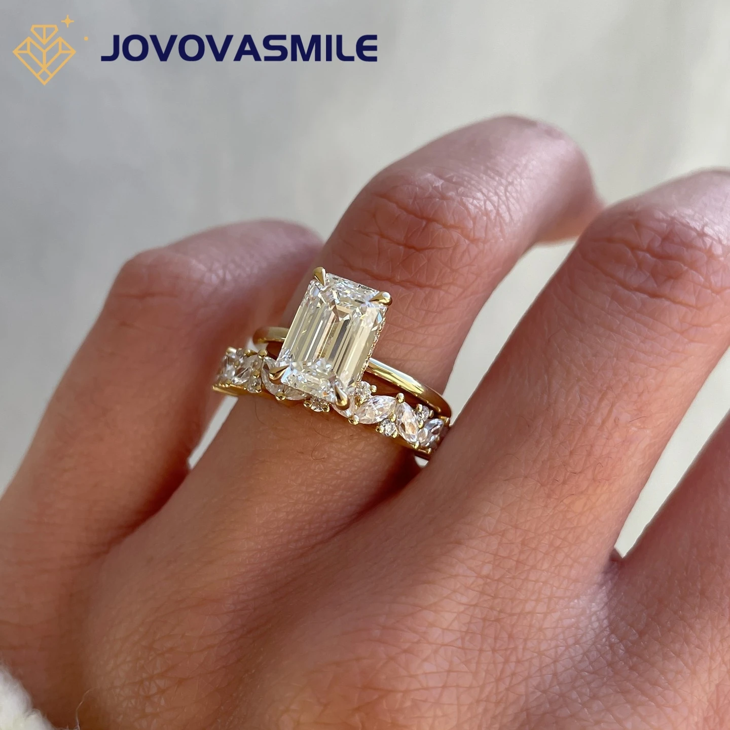 

JOVOVASMILE Jewelry 3 Carat Emerald Moissanite Ring Sets 2 Rings 18K Yellow Gold 9.5*7mm Cushion Cut Fine Jewelry With GRA CE