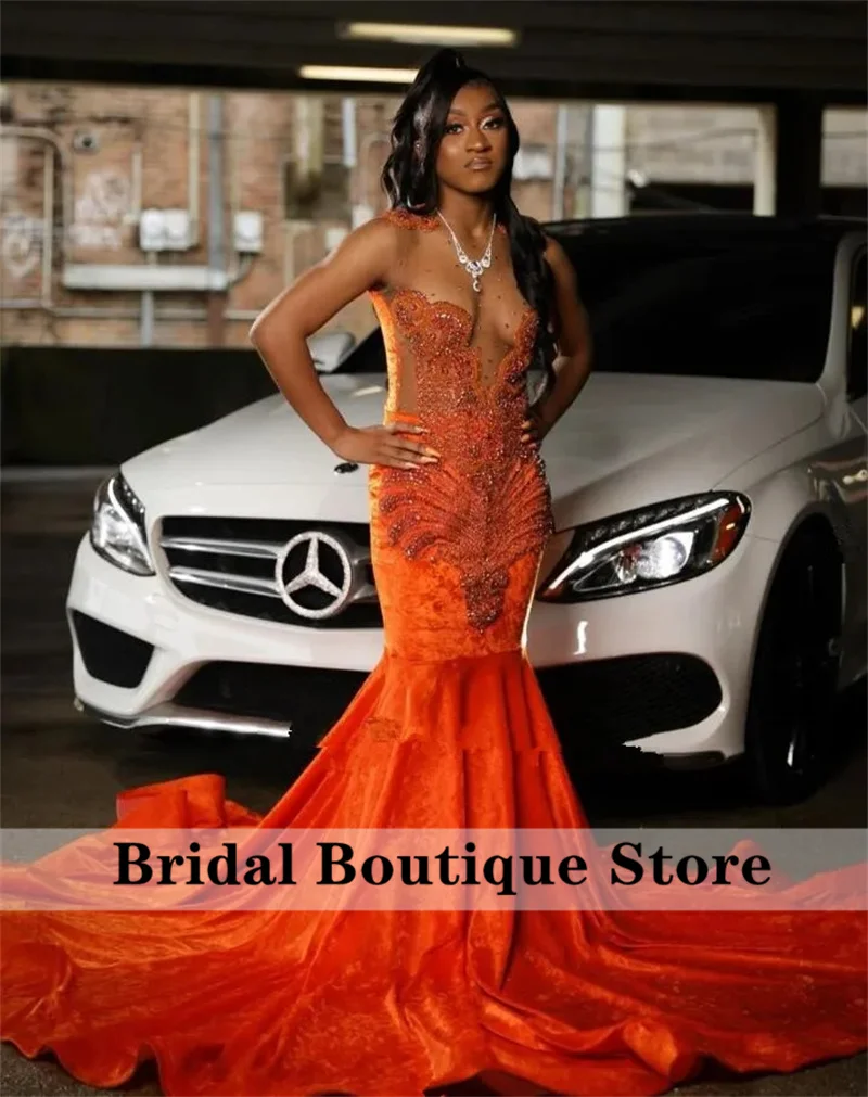 

Gorgeous Orange Diamonds Prom Dress For Black Girls Velvet Court Train Sparkly Crystal Rhinestones Beading Birthday Party Gown