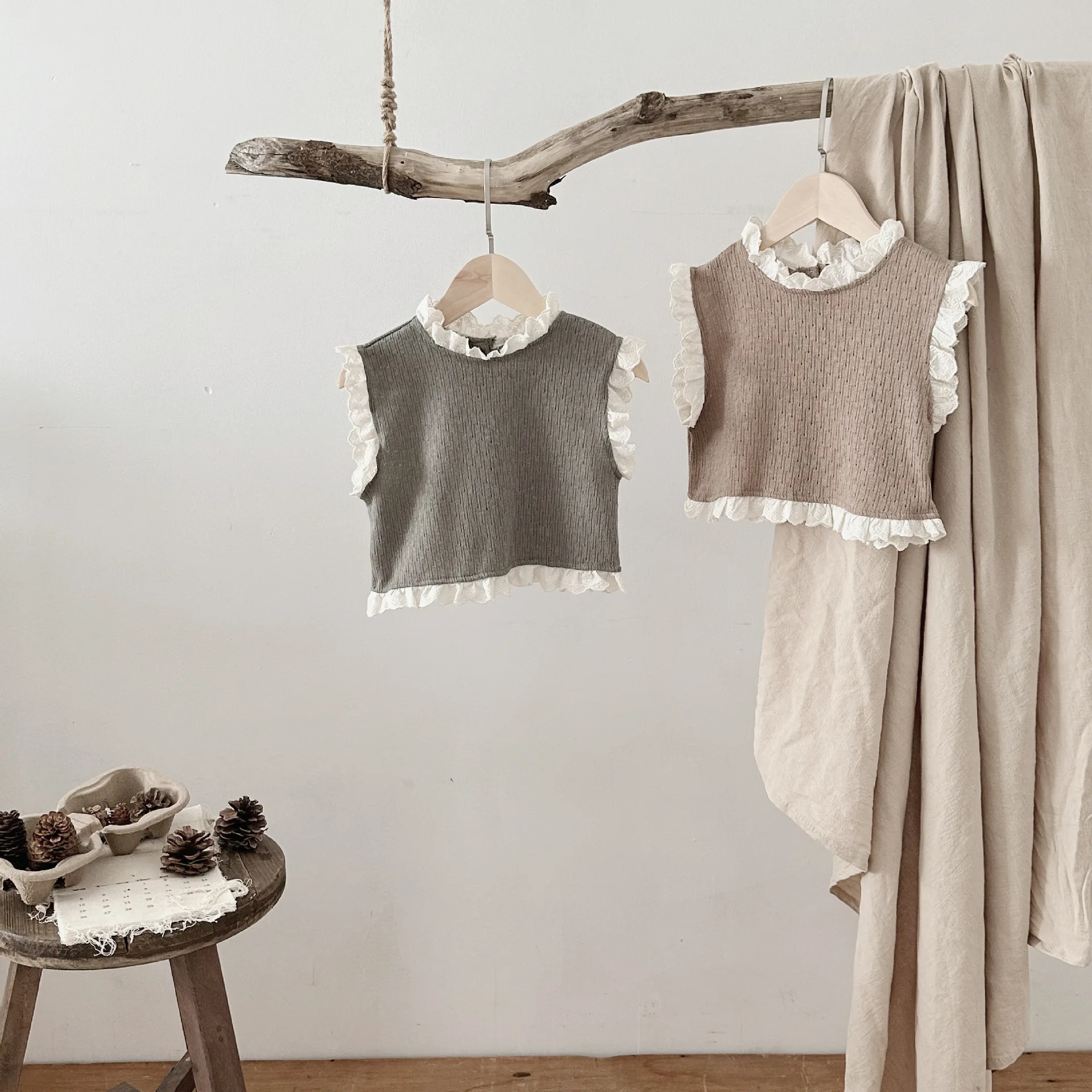  니트 할로우 아웃 레이스 조끼, 소녀  공주 민소매 상의,  코튼 조끼, 아이 코스튬, 2024 용수철 가을