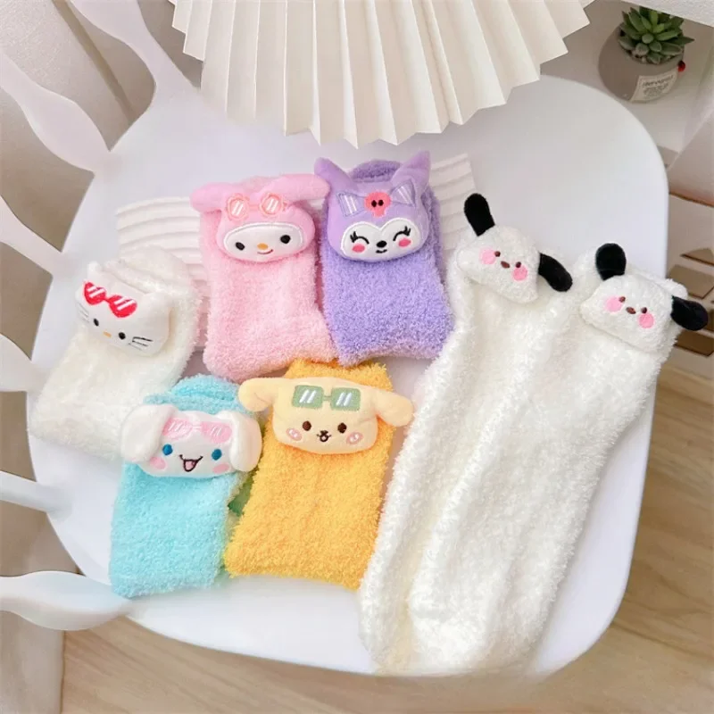 

Милые плюшевые носки Hello Kitty Kuromi Kawaii Sanrio, милые Мультяшные зимние Утепленные хлопковые чулки для девочек, Cinnamoroll Нидерланды