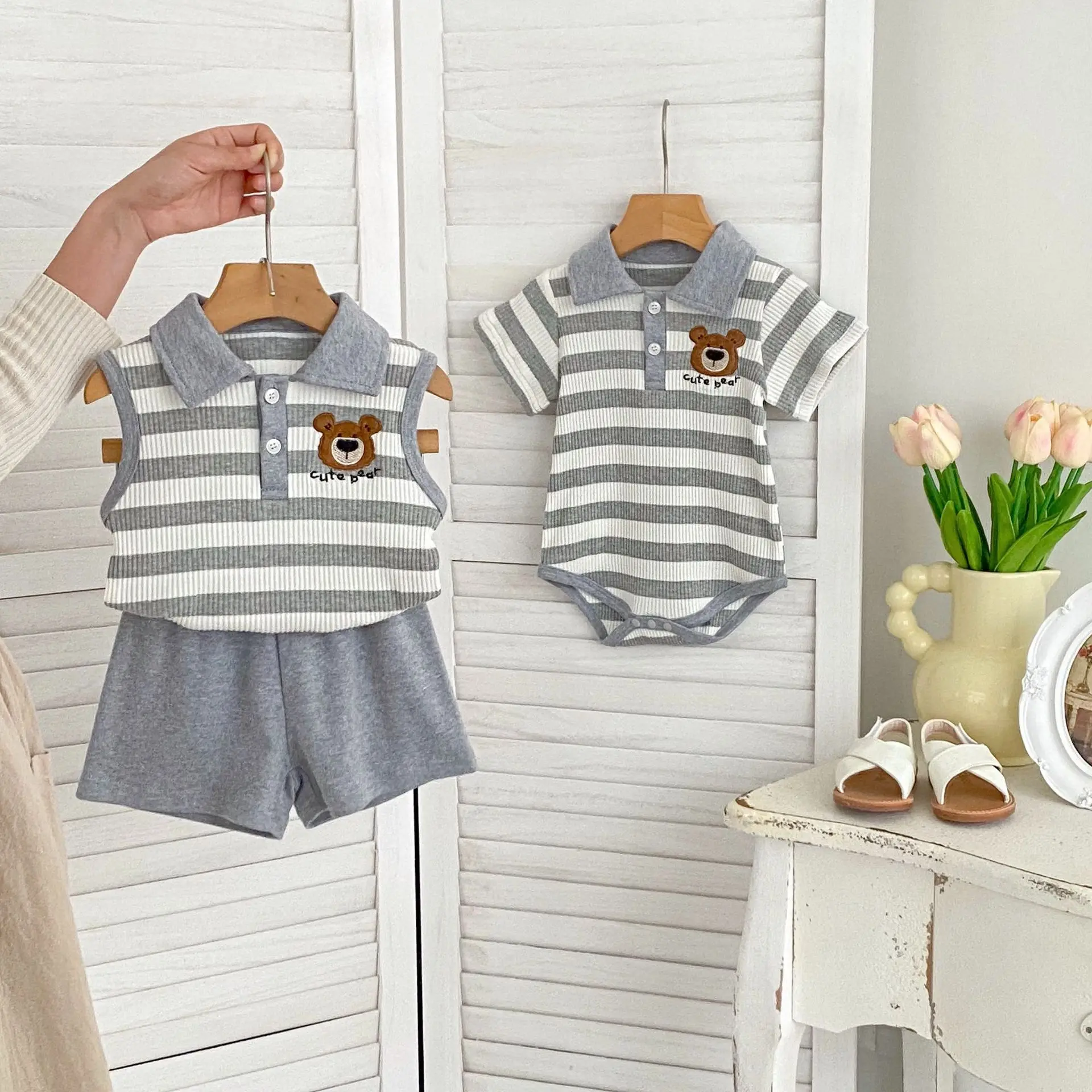 

Ins Summer Toddler Baby Boys 2PCS Clothes Set Sleeveless Muslin Ribbed Striped Tees Solid Shorts Suit Infant Boys Bodysuit