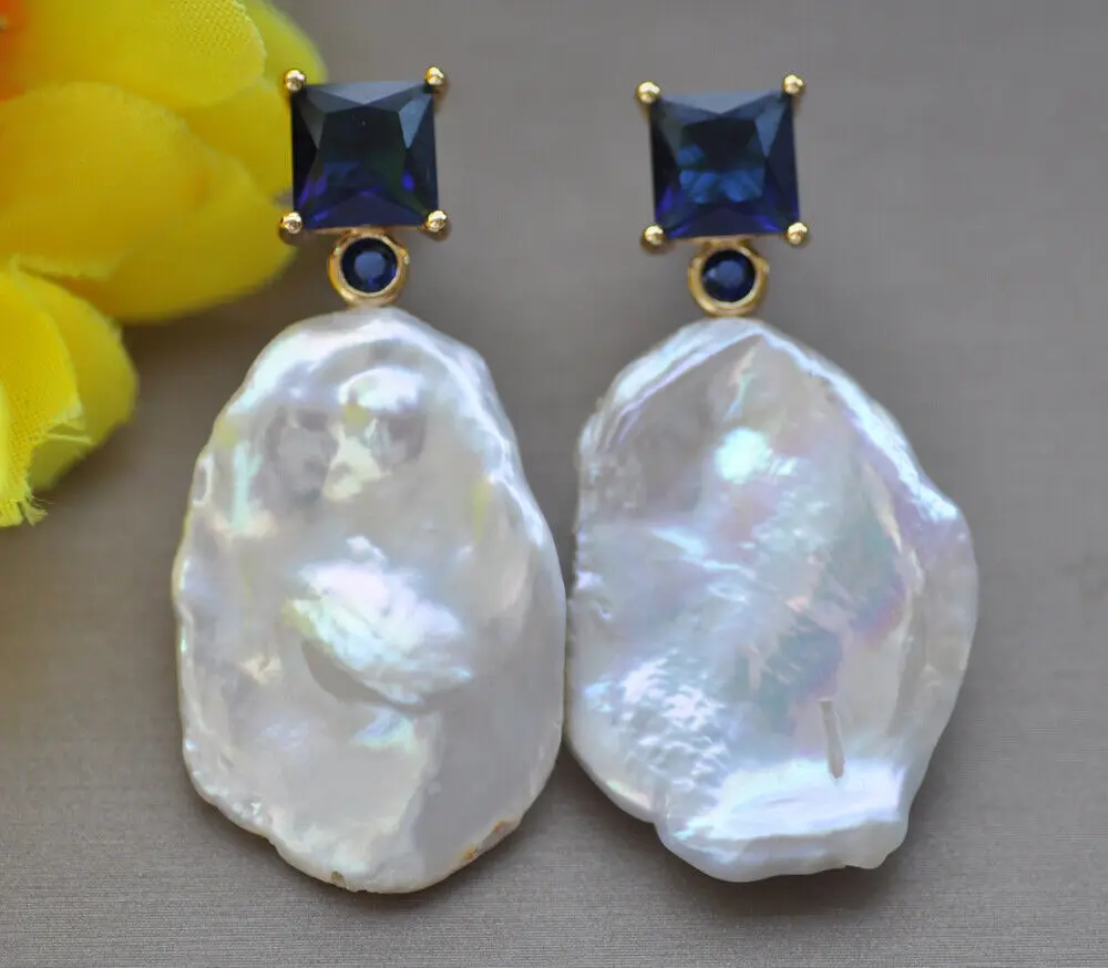 

Z10209 30mm White Baroque Coin Keshi Pearl Sapphire Earring