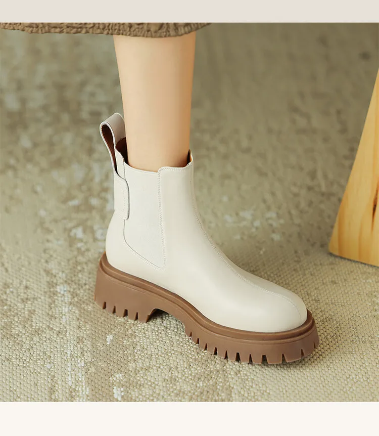 UN3D. ROUND TOE SHORT BOOTS ベージュ　38 UN3D. ROUND TOE SHORT BOOTS ベージュ 38 Womens Glitter