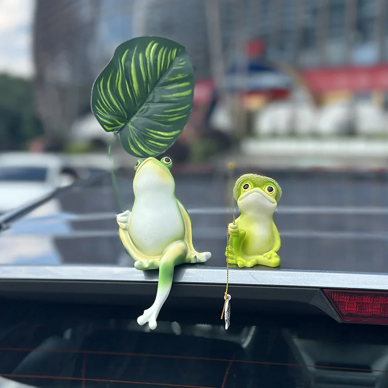 Cute Lazy Sitting Frog Car Ornament, Funny Frog Fishing Resin Doll Creative Auto Spoiler Trunk Dashboard Console Int
