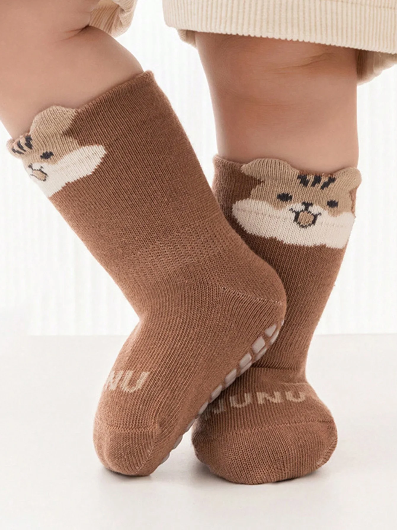 4 Pairs of Floor Socks Indoor Soft Sole Non-Slip Toddler All Year Round Cartoon Glue Boys and Girls Kidsren's Socks 3