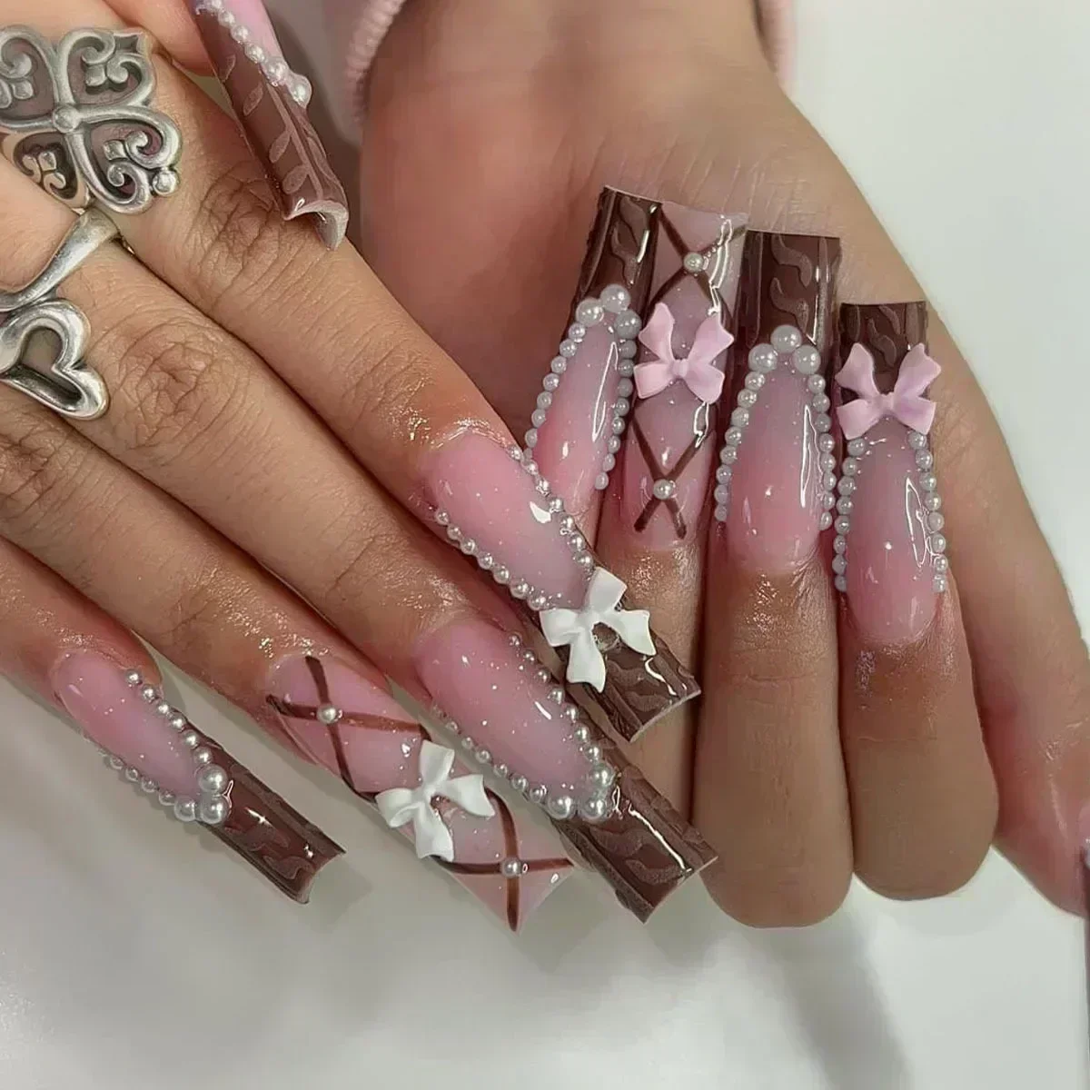 False nails 24Pcs long square press on love pattern design artificial coffin