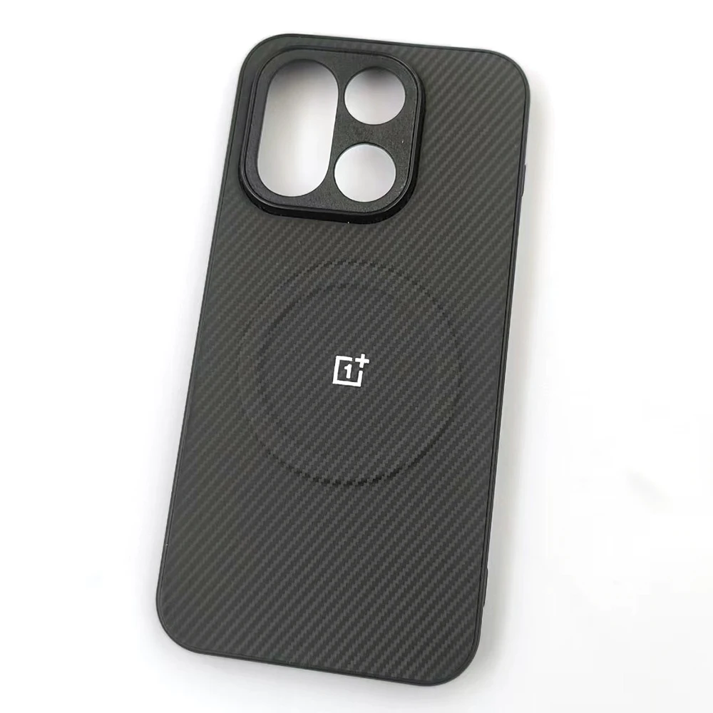 Carbon Fiber Texture Magnetic Wireless Charging Phone Case