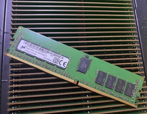 For MTA18ASF2G72PZ-2G9 16G 1RX4 PC4-2933Y ECC REG DDR4 MTA18ASF2G72PZ-2G9J3 MTA18ASF2G72PZ-2G9E1TI TG server memory 2 S3f84ba2ad8f44155b4994fbd4548eb6cc