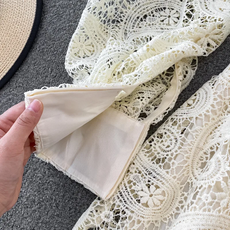 Vintage Court Style Lace Dress Women Elegant Hollowed Out Lantern Long Sleeve Slim Party Dresses Ladies Beige Black Long Robe