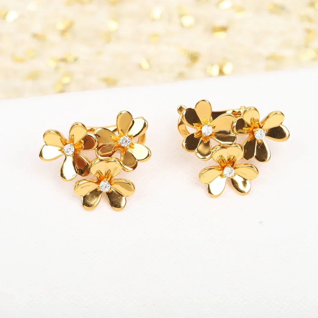 

Europe Famous Designer Brand Rose Gold Three Flowers Clover Luxury Earrings Women Top Quality Fine Jewelry Trend