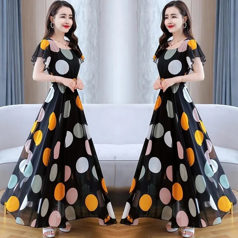 

New Summer Dress Women's Stylish Mother's Long Print Big Swing Polka Dot Beach Dresses Beach Skirt Seaside Slim Female Clothing