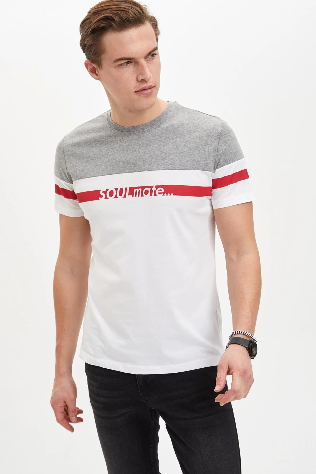 De facto t shirt Clearance