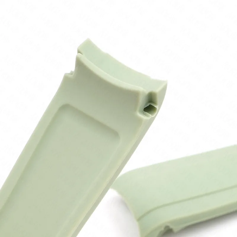 Curved End Rubber Silicone Watch Strap - 18-22mm