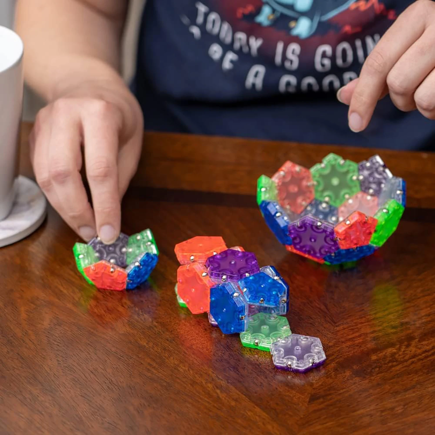 Pressure reducing ball pentagonal puzzle pressure reducing toy DIY multifunctional assembly block 12 colored random blocks