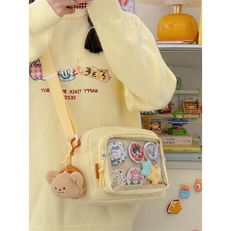 รูปสินค้า กระเป๋าไหล่สั้นน่ารัก ลายดอกไม้หวานๆ สำหรับสาวหวาน
