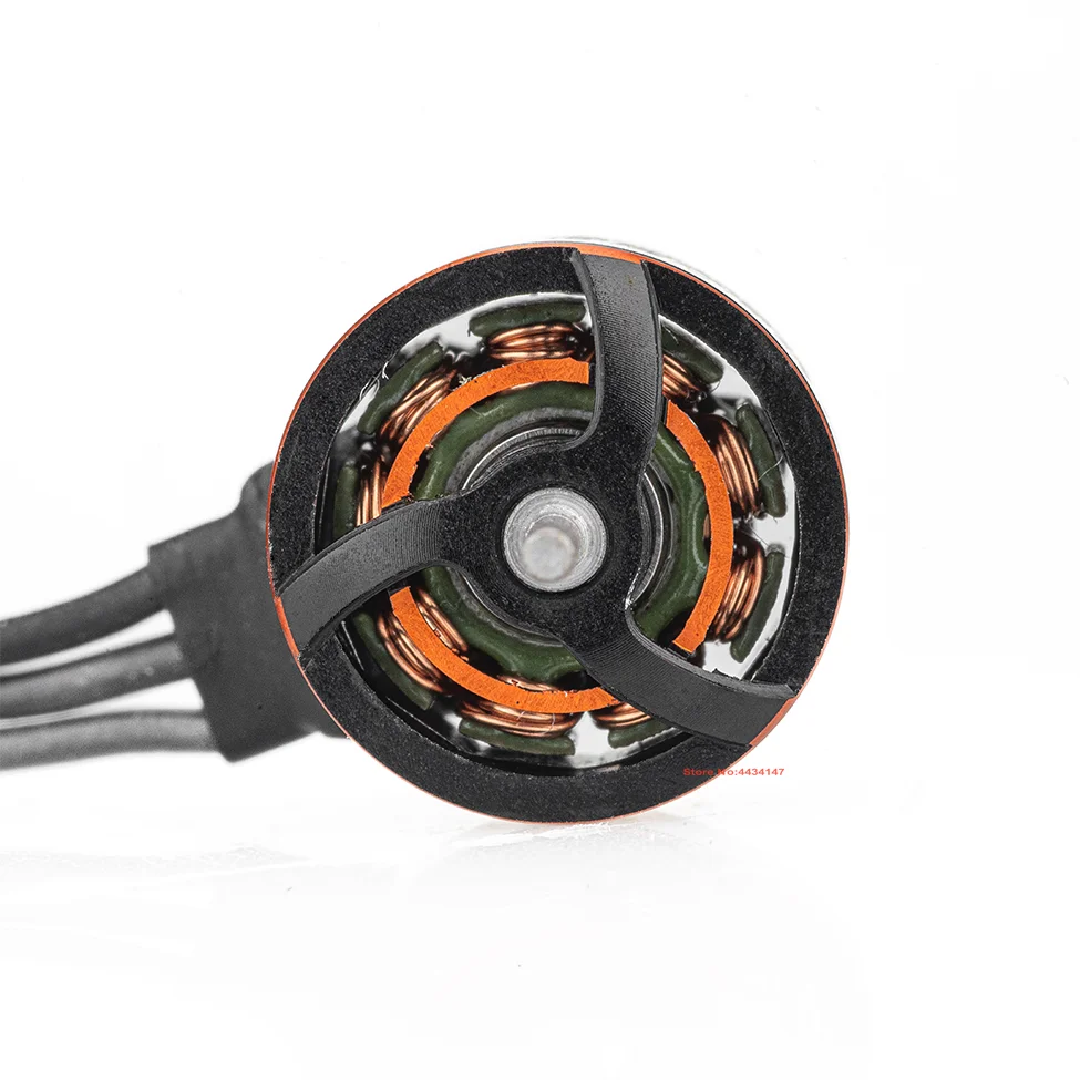 Moteur Brushless 0802/08028 pour drone FPV micro, vue latérale avec dissipateur thermique.