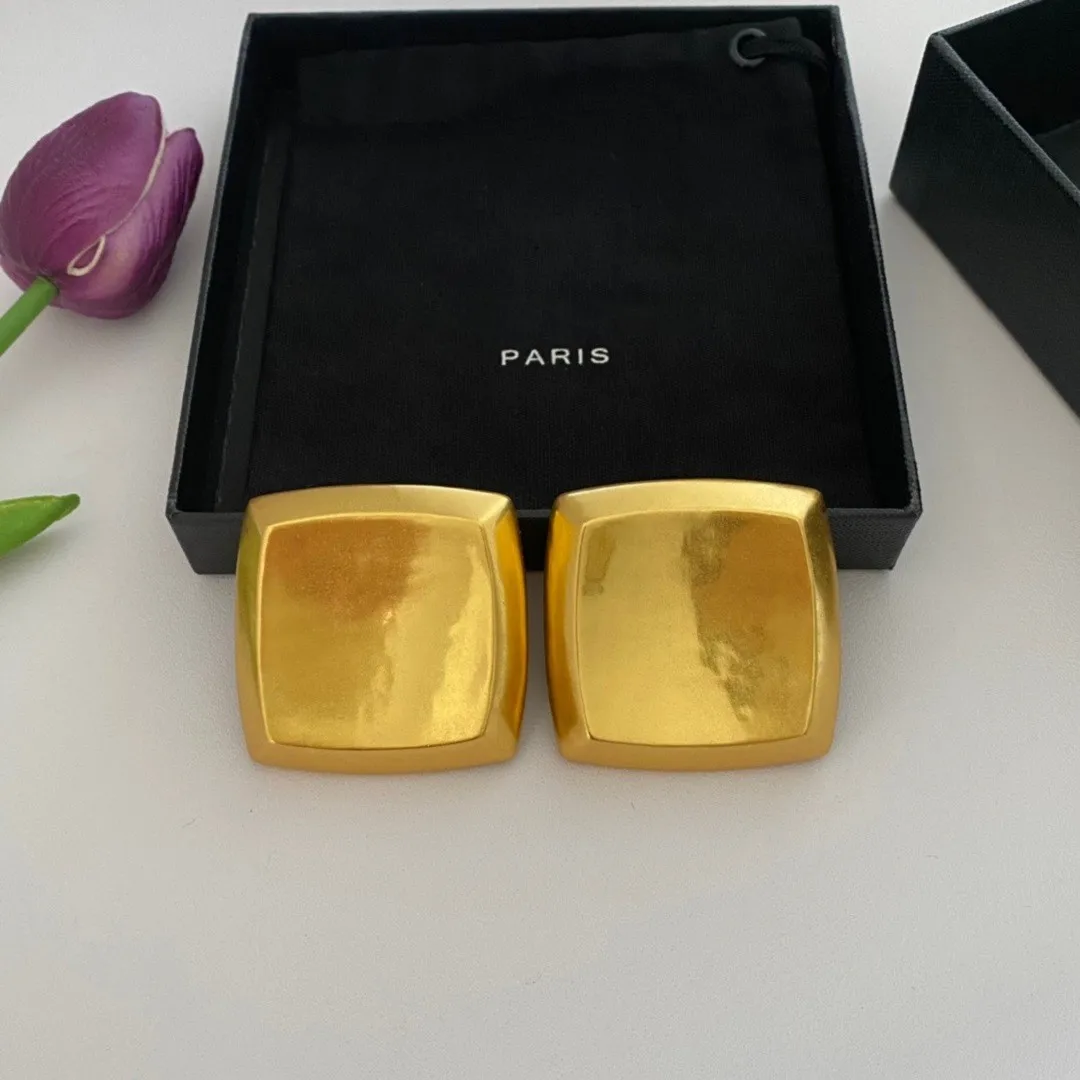 

LONDANY earrings brass curved box exaggerated ear clip female no ear hole luxury sense new niche design sense earrings