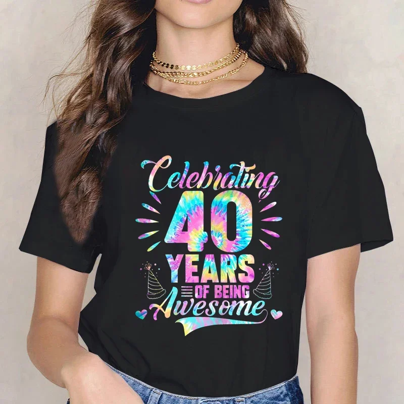 

Floral 40 Year Old 40th Birthday Gifts Women T-Shirt Flowers Print Graphic Tee Shirts Aesthetic Clothes Wife Outfit Mother's Day