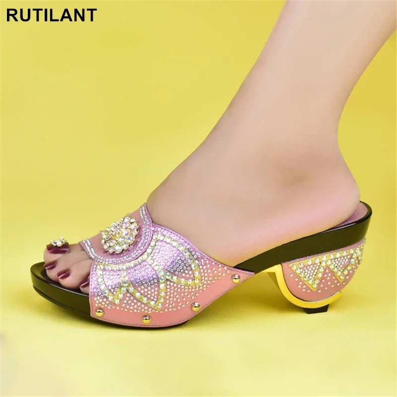 

Latest Sliver Color African Pumps Shoe Summer Low Heels Italy Women Wedding Shoes Rhinestone Elegant Women Summer Slipper Shoes