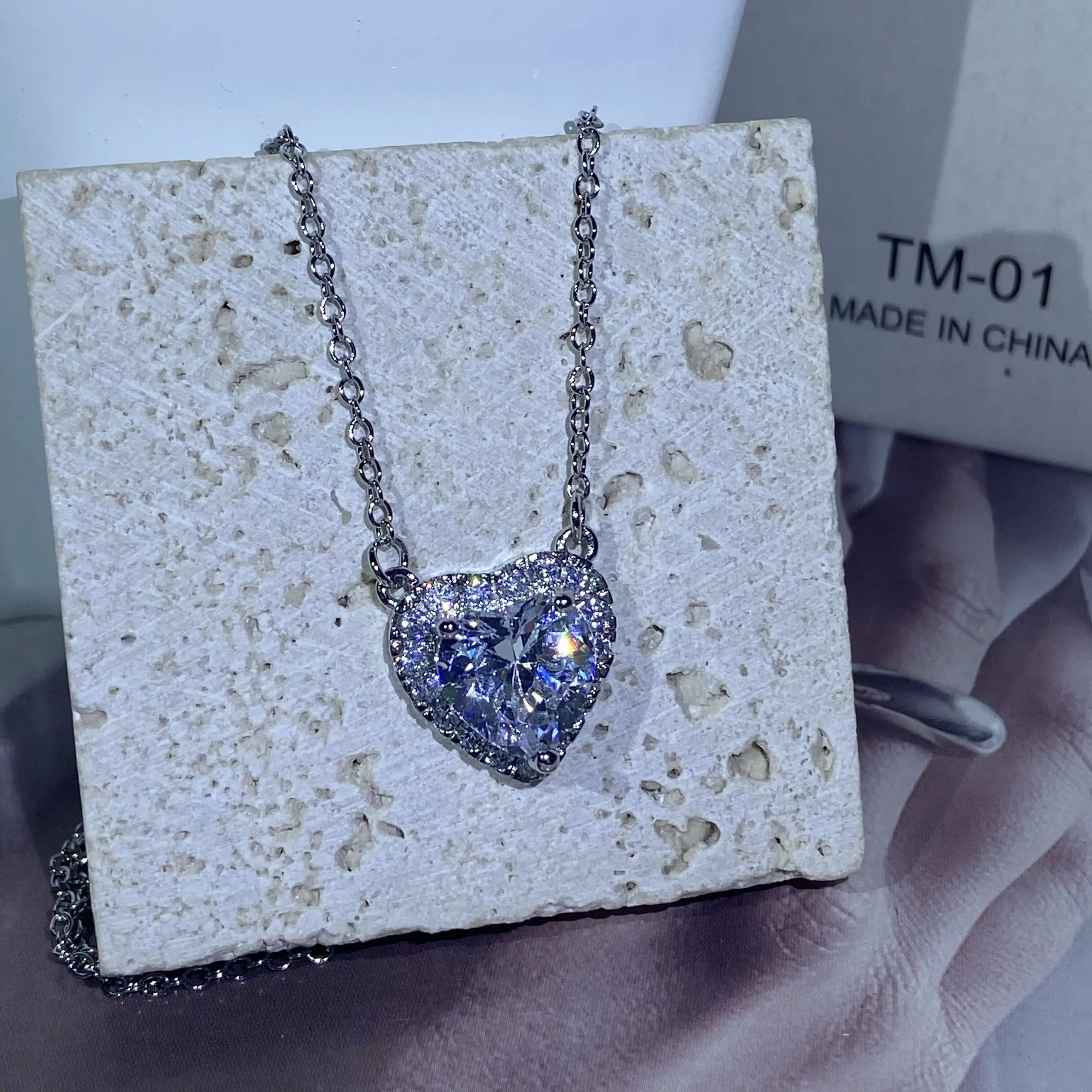 2022 NEW Classic Love Heart-shaped Bling Long Chain Pendant  Necklace for Women Zircon Choker S925 Silve Engagement Gift Jewelry