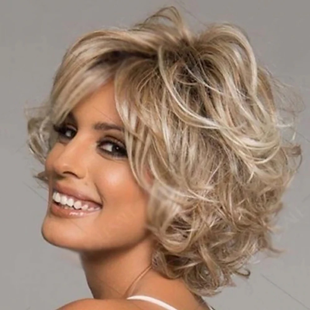 HAIRJOY Parrucca sintetica con capelli biondi ondulati, realizzata a macchina, per uso quotidiano da donna - immagine 2