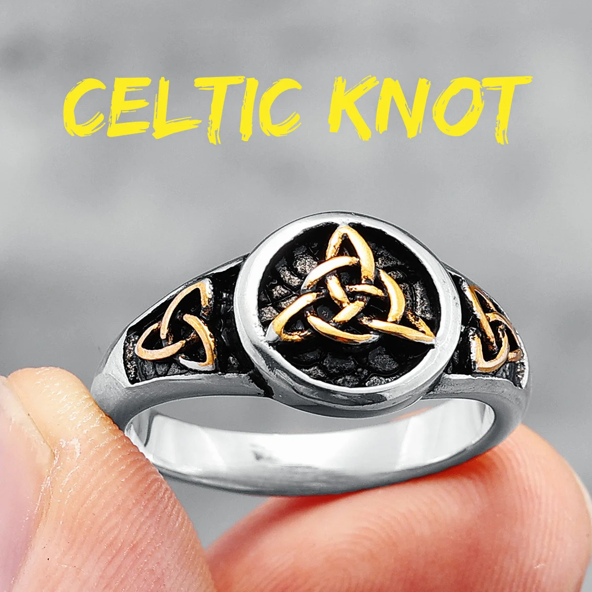 Anello da uomo in acciaio inox con nodo celtico Triquetra Anello da uomo in acciaio inox con nodo celtico Triquetra