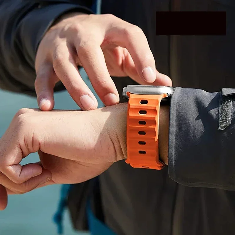 Durable Sports Silicone Strap for Apple Watch - Enhanced Comfort Wristband