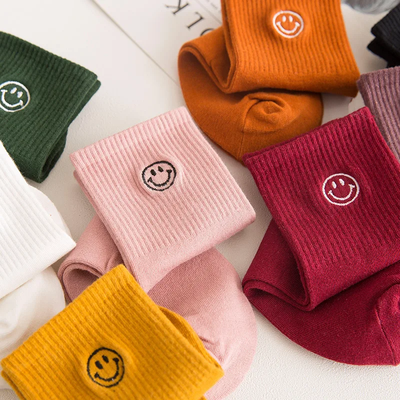 

Smiling Face Harajuku Women Socks Kawaii Cute Funny Cotton Socks Unisex Happy Casual Streetwear Winter Warm Calcetines Mujer