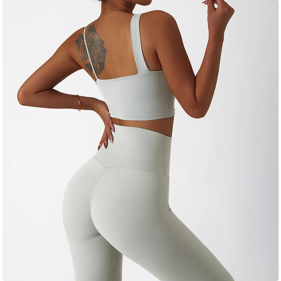 Back pass white anklet yoga pant