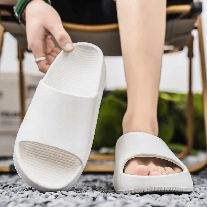 Cloud Slippers for Men Flip Flops Beach Sandals Bathroom Non-Slip Slides Men Women Slippers Indoor House Shoes Male Slipper
