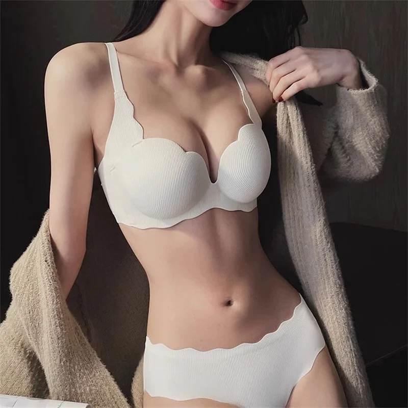 Red Seamless Bra and Panty Sets for Women Sexy Solid 2 Piece Underwear Push Up Bras for Small Breasts Lingerie Set Soutien Gorge