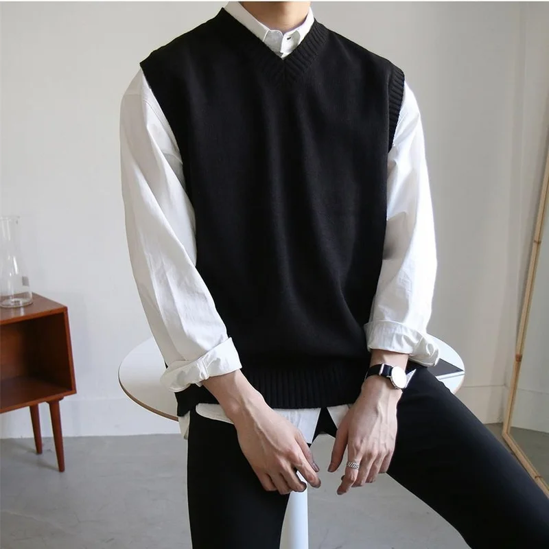 

2023 New Fall Sleeveless Mens Sweater Vest Loose Solid Color Simple V Neck Sweater Men Korean Style Harajuku Trend Pullover Vest