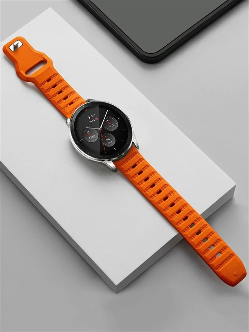 High-Quality Silicone Watch Strap - 20mm/22mm - Versatile Fit