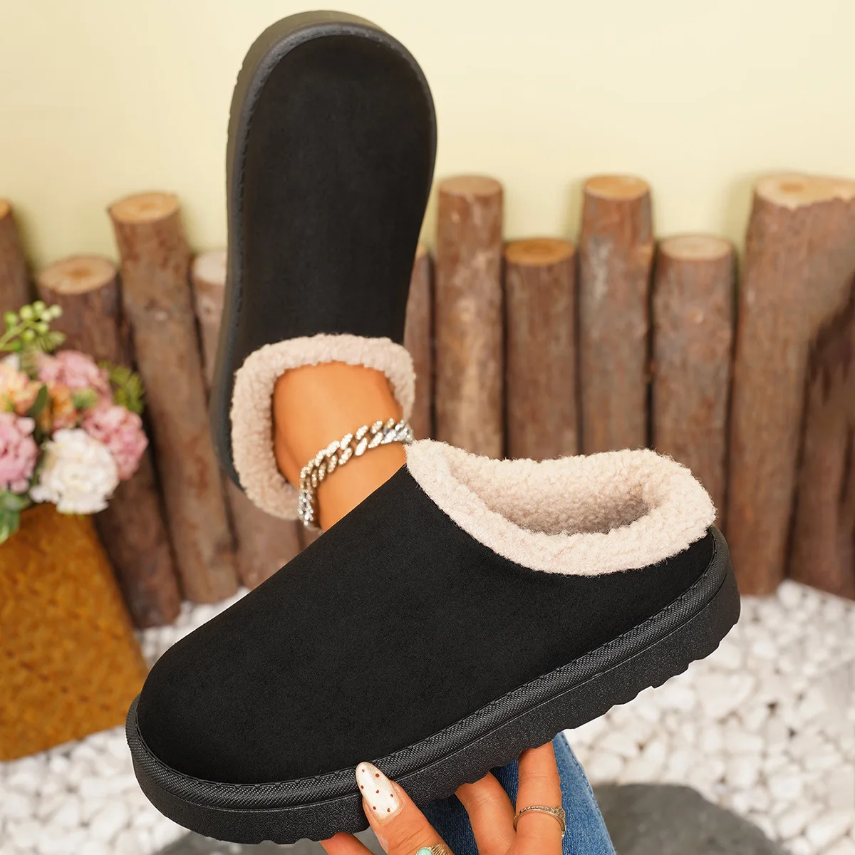 Ladies Shoes 2025 New Closed Toe Women's Slippers Fashion Outdoor Casual Winter Plus Velvet Keep Warm Comfortable Flat Slippers