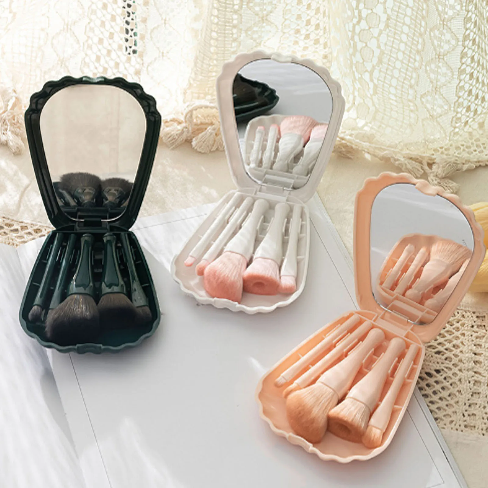 Shell Portable Travel Makeup Brush Set 5 Sizes Brush Mini Complete Function Cosmetic Brushes With Mirror Set Women Make Up Tool