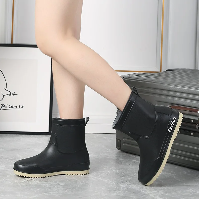 Women's Autumn Winter Rain Boos Short Tube Removable Plush Rain Shoe Wearable Rain Shoe Two Sunny Weather Shoe Pastoral Overshoe