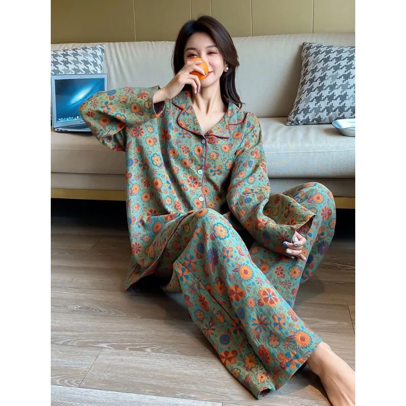 2023 New Extra Large Autumn Long Sleeved Loungewear Design Printed Pajamas Women Loose Fitting Homewear Set V-neck Sleepwear