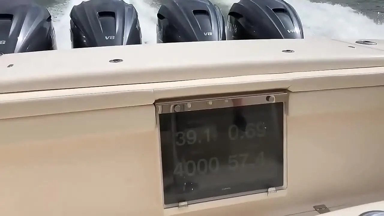 Дизельный двигатель Deutz F4L913 80 л.с.