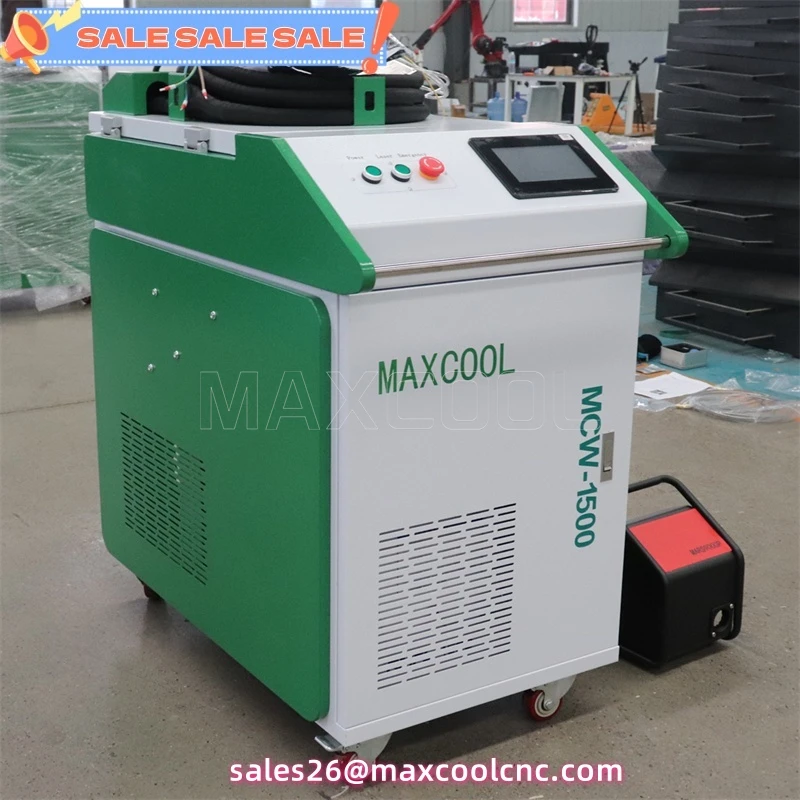 Water Cooled Handheld Laser Welder Machine 1500W 3 in 1 Welding Cleaning Cutting Soldering Laser Welder Rust Removal Machine