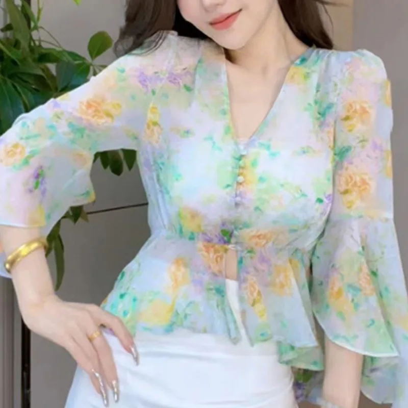 불규칙 플레어 슬리브 프린트 단추 V넥 블라우스, 패치워크 블라우스, 섹시한 슬림 셔츠, 패셔너블하고 우아한, 2024 여름 신상