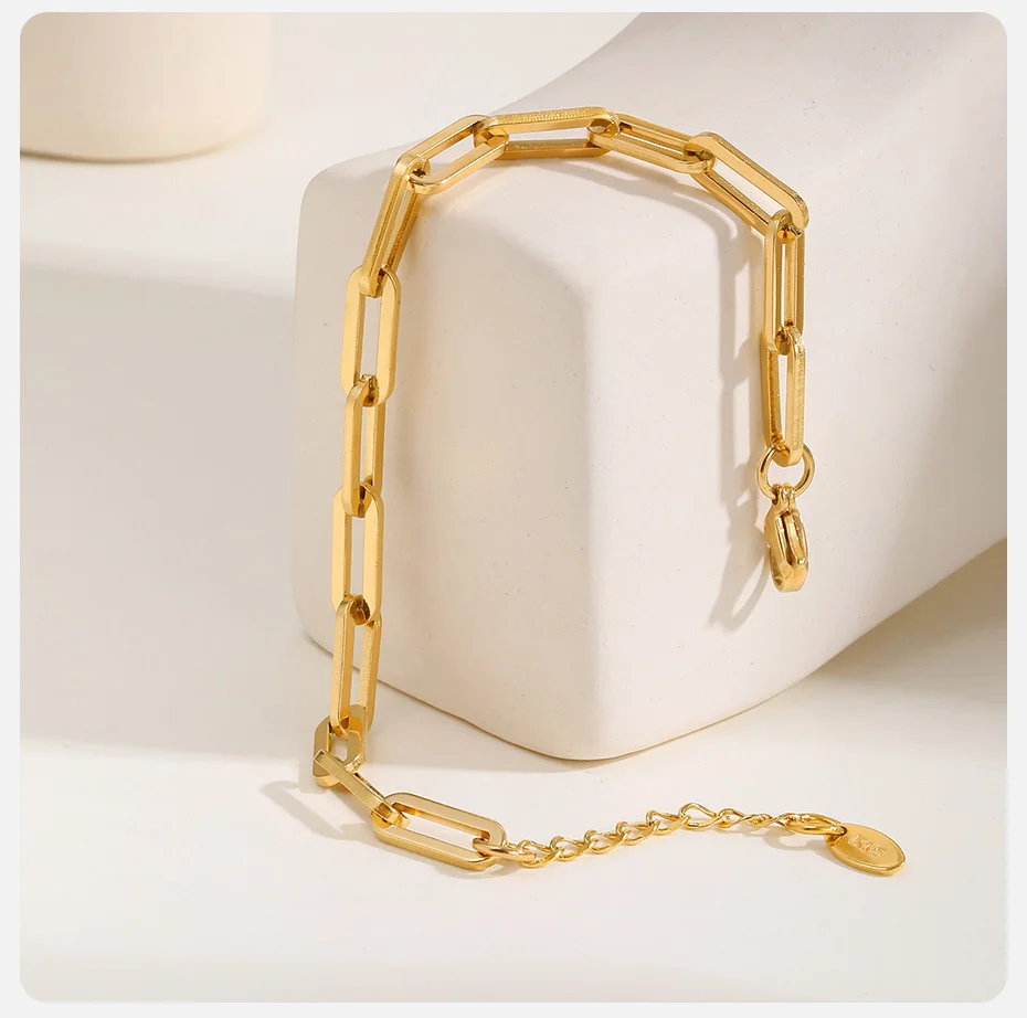 Vnox Büroklammer-Kettenarmbänder, Edelstahlschmuck für Frauen und Mädchen, goldfarbene klassische rechteckige ovale Schwanzarmbänder für den Alltag – Detail 7