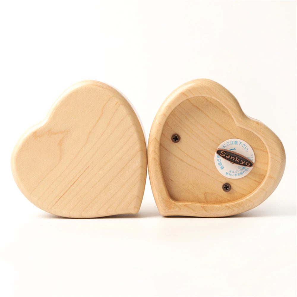 Music box Wooden heart shaped music box maple wood 18 tones clockwork musical box Swan Lake Summer Moving Castle birthday gifts for lovers
