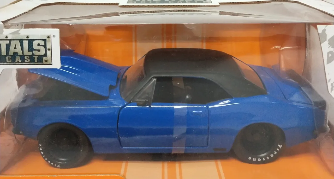 

Nicce 1:24 1967 CHEVY Camaro Classic Simulation Diecast Car Metal Alloy Model Car Chevrolet Toy For Children Gift Collection